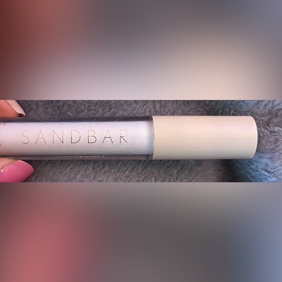 💕 Eyeshadow Primer - Picture 2 of 4